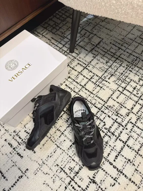 Versace Shoe 